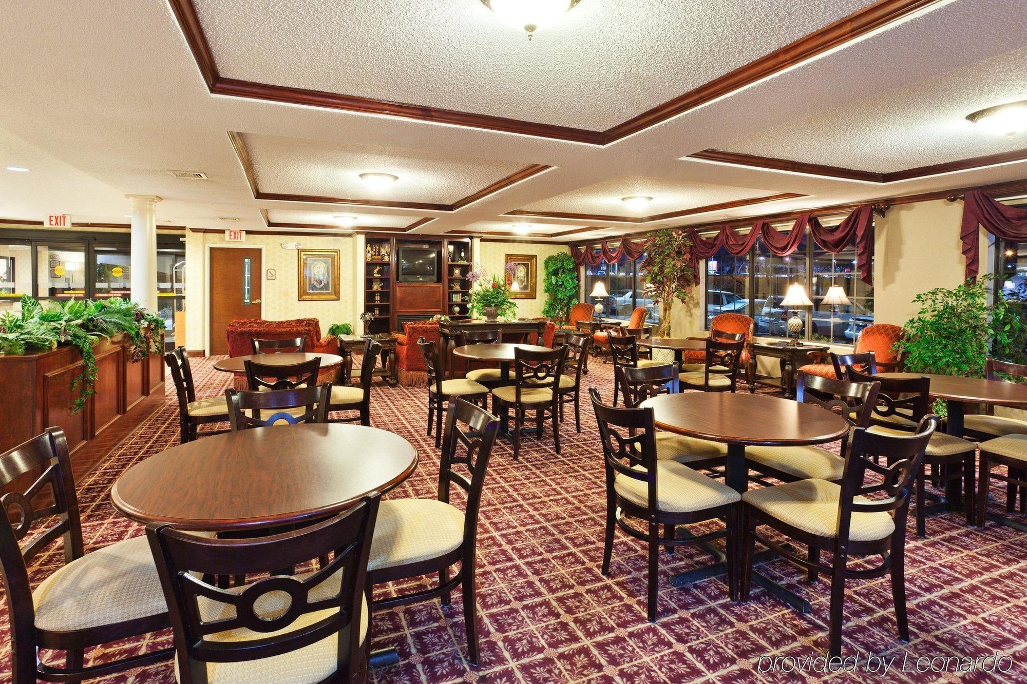 Holiday Inn Express Winston-Salem, An Ihg Hotel Ресторан фото